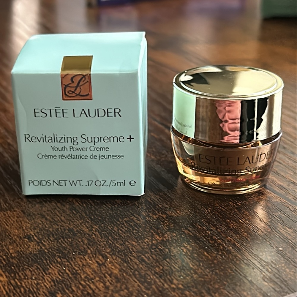 Estee Lauder Revitalizing Supreme Youth Power Crème